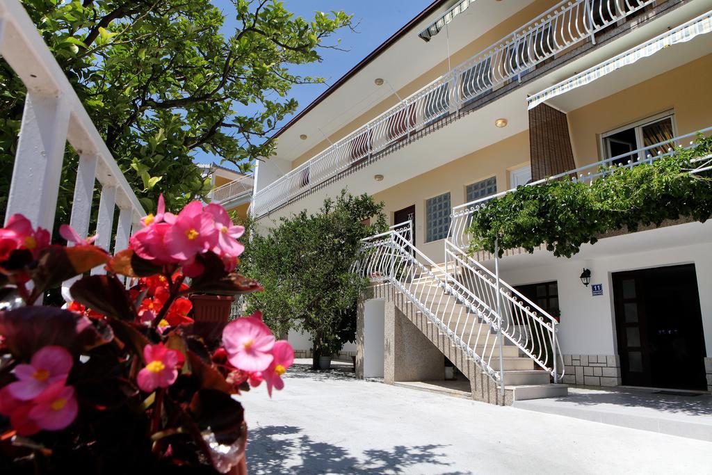 Apartment Carmen Trogir Eksteriør bilde