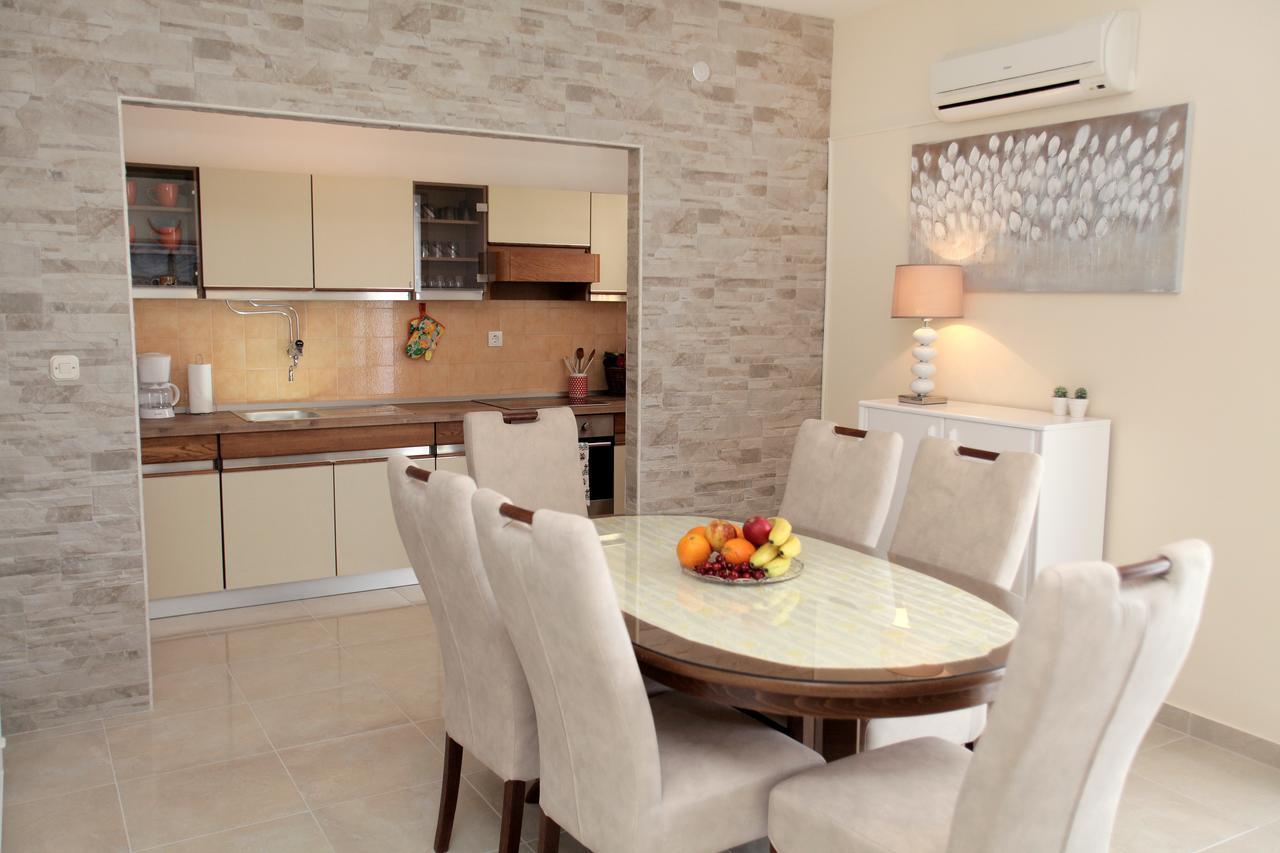 Apartment Carmen Trogir Eksteriør bilde